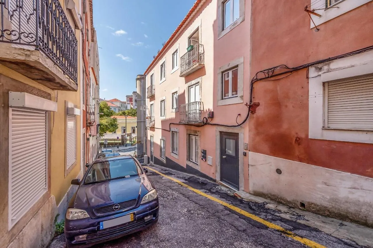 Guestready - Desterro Flats - Fado Lisboa 0*,  Portugália